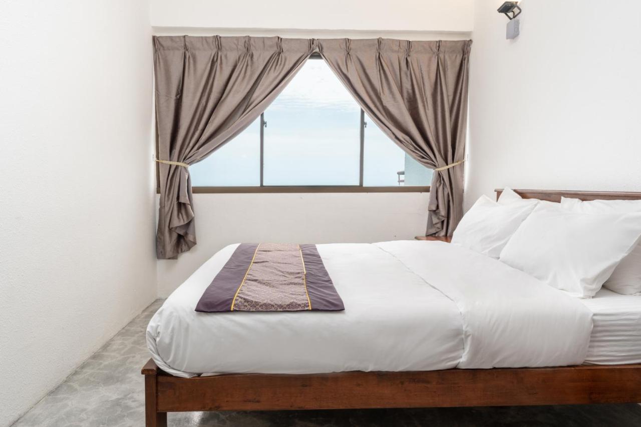 Deluxe Suite Seaview Batu Ferringhi 2304 - 2 Rooms מראה חיצוני תמונה