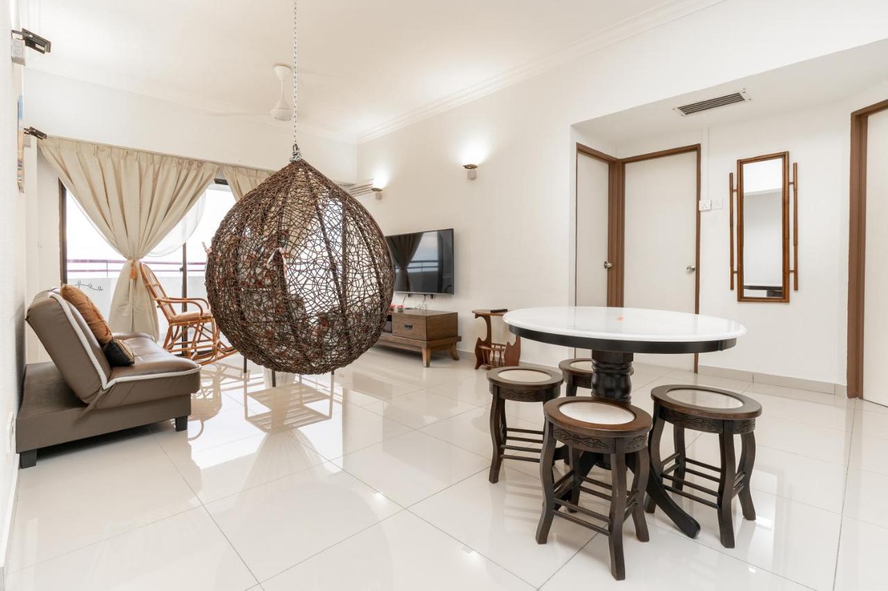 Deluxe Suite Seaview Batu Ferringhi 2304 - 2 Rooms מראה חיצוני תמונה